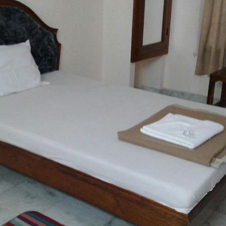 Hotel Geethanjali Residency 바드라찰람 외부 사진